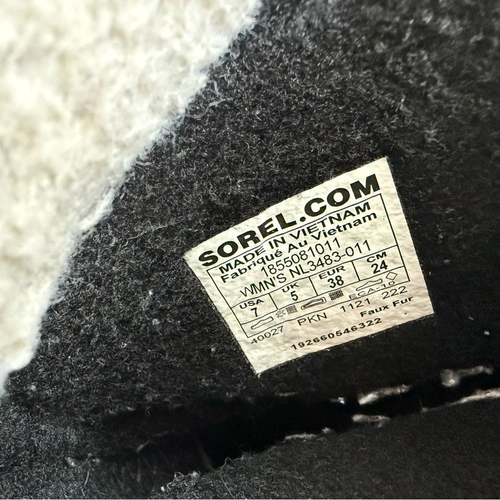 Sorel Waterproof Black and Cream Winter Boots Women’s Size 7 - Picture 9 of 11